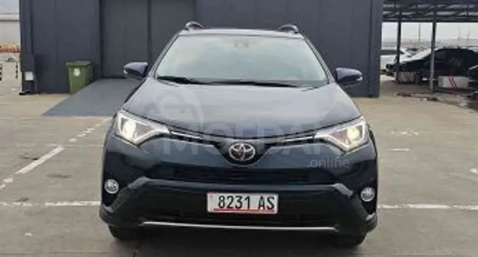 Toyota RAV4 2.5L 2018 Тбилиси - изображение 1