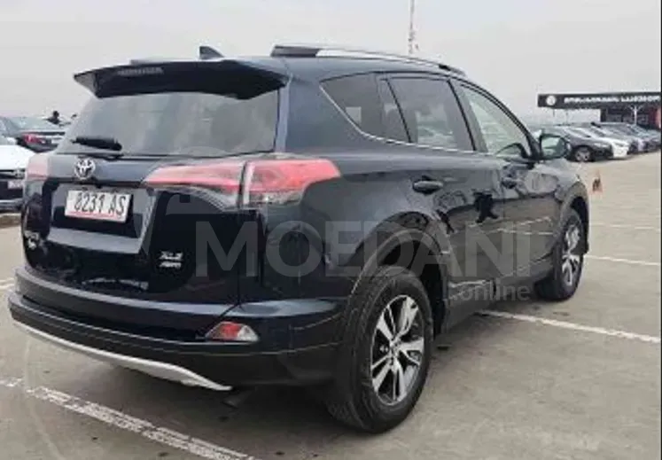 Toyota RAV4 2.5L 2018 Тбилиси - изображение 4