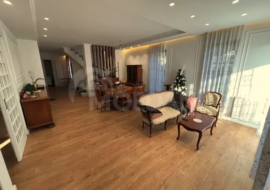 House for rent 330м² Kutaisi - photo 1