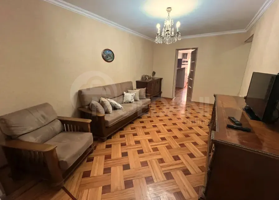 Сдам 3-комн. квартиру 105м² 2/5 эт. Кутаиси - изображение 2