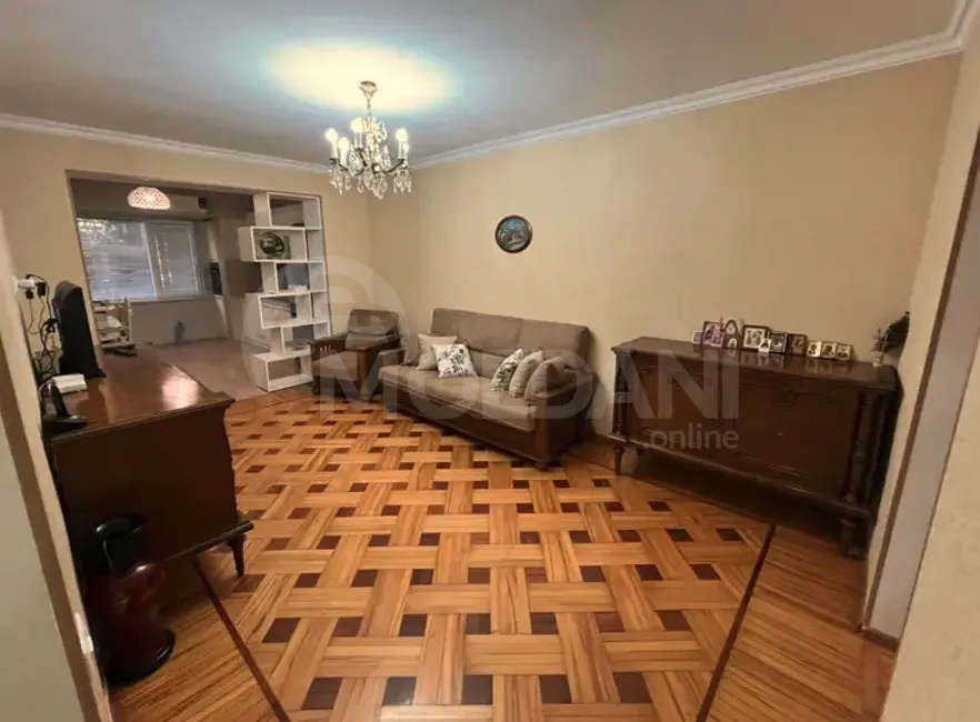 Сдам 3-комн. квартиру 105м² 2/5 эт. Кутаиси - изображение 1