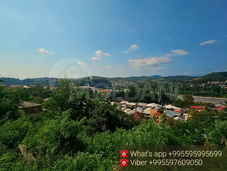 იყიდება 4 ოთახიანი ბინას 200მ² 4/4 სართ ქუთაისი - photo 2