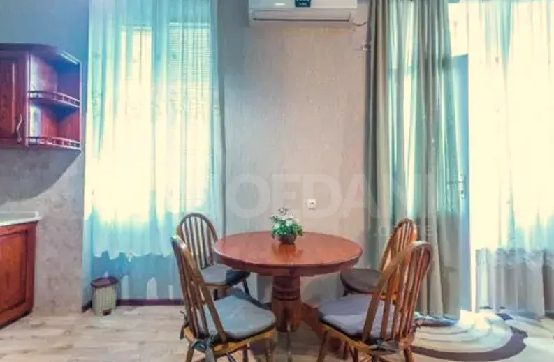 Apartments For Rent three-room 100м² 4/4 floor Kutaisi - photo 2