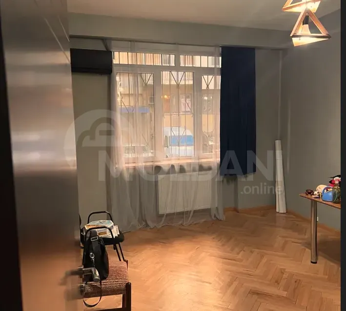 იყიდება 4 ოთახიანი ბინას 117მ² 1/5 სართ თბილისი - photo 1