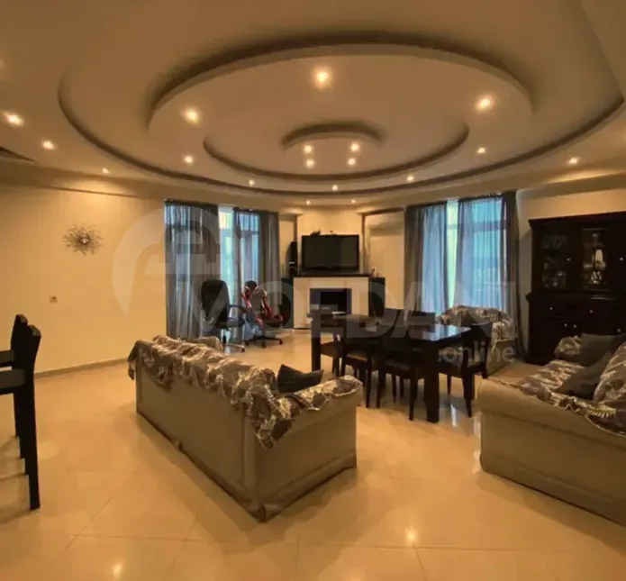 Продам 4-комн. квартиру 138.4м² 8/10 эт. Тбилиси - изображение 1