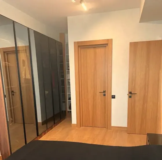 იყიდება 3 ოთახიანი ბინას $265 000  თბილისში  100მ² 8/25 სართ Тбилиси