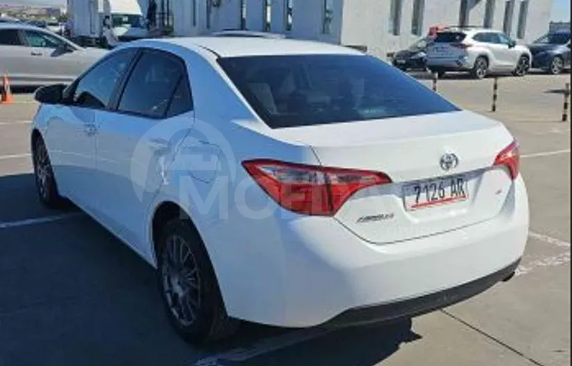 Toyota Corolla 1.8L 2018 Тбилиси - изображение 6