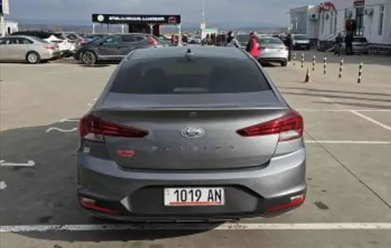 Hyundai Elantra 2019 თბილისი