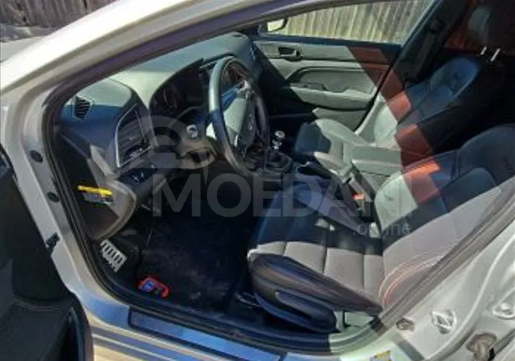 Hyundai Elantra 2018 Tbilisi - photo 5