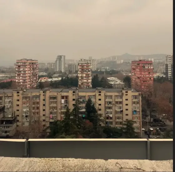 იყიდება 2 ოთახიანი ბინას $80 000  თბილისში  65მ² 15/17 სართ Тбилиси