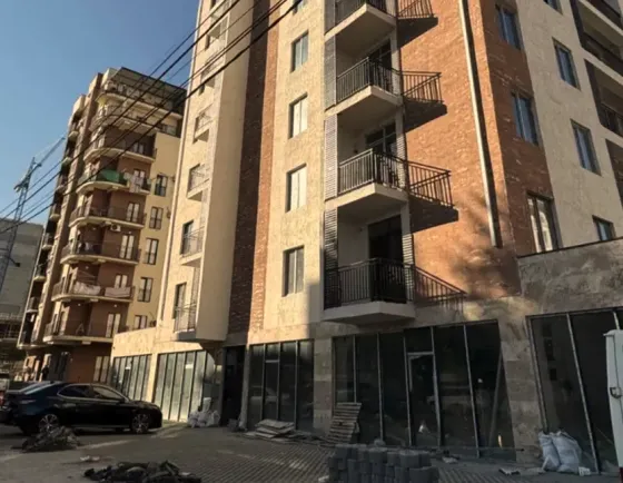 იყიდება 4 ოთახიანი ბინას $80 000  თბილისში  77მ² 3/8 სართ Тбилиси