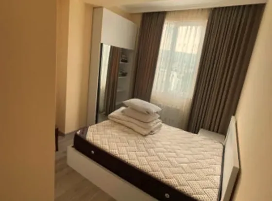 ქირავდება 5 ოთახიანი ბინა 120მ² 13/22 სართ თბილისი