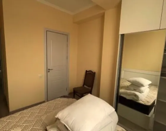 ქირავდება 5 ოთახიანი ბინა 120მ² 13/22 სართ თბილისი