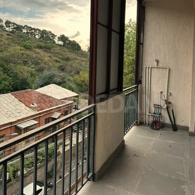 იყიდება 2 ოთახიანი ბინას 52მ² 4/7 სართ თბილისი - photo 3