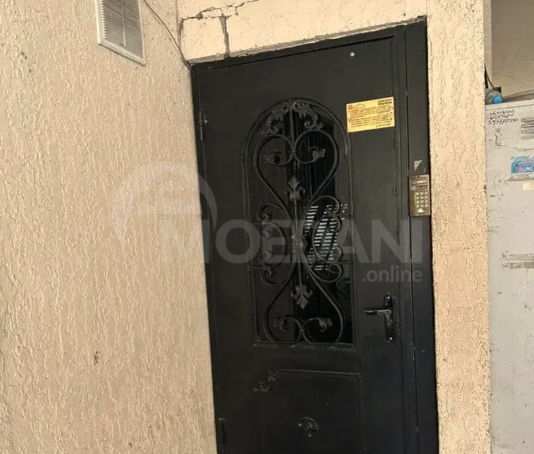 იყიდება 2 ოთახიანი ბინას 52მ² 4/7 სართ თბილისი - photo 12