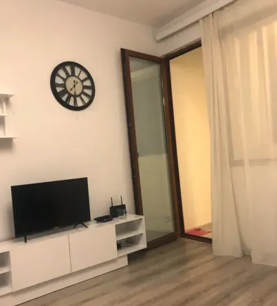 ქირავდება 2 ოთახიანი ბინა 63მ² 7/7 სართ თბილისი