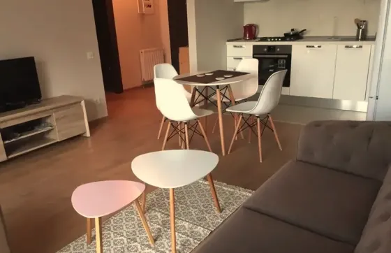 ქირავდება 2 ოთახიანი ბინა 57მ² 11/16 სართ თბილისი