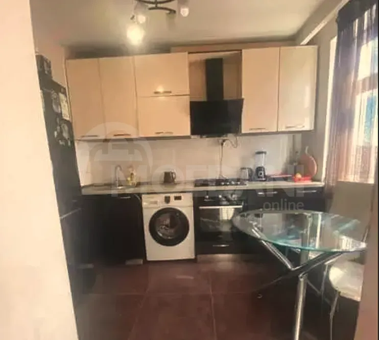 Продам 3-комн. квартиру 64м² 5/9 эт. Тбилиси - изображение 1