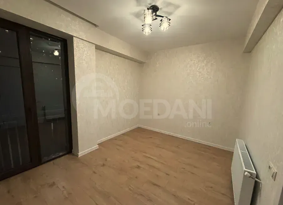 იყიდება 3 ოთახიანი ბინას 74მ² 2/10 სართ თბილისი - photo 1