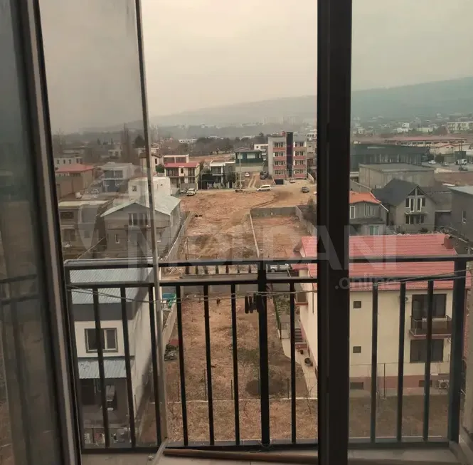 Продам 2-комн. квартиру 46м² 5/7 эт. Тбилиси - изображение 2