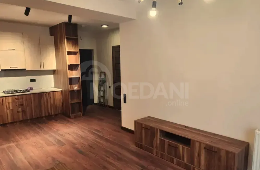 იყიდება 2 ოთახიანი ბინას 53მ² 1/8 სართ თბილისი - photo 2