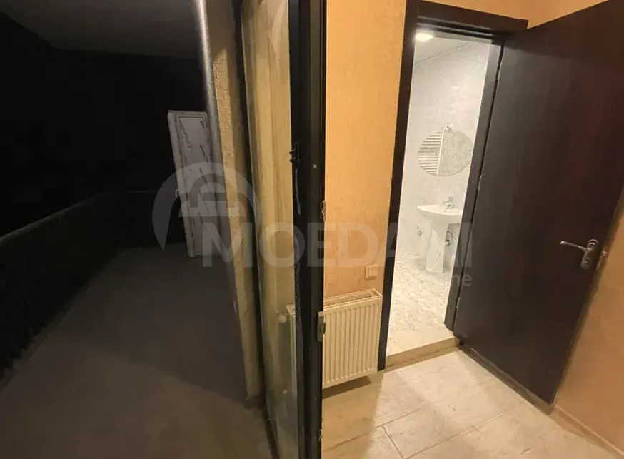 Сдам 4-комн. квартиру 130м² 3/7 эт. Тбилиси - изображение 4