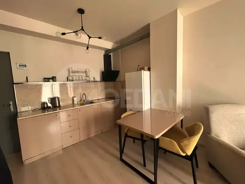 იყიდება 2 ოთახიანი ბინას 50მ² 1/10 სართ თბილისი - photo 2