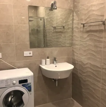 ქირავდება 2 ოთახიანი ბინა 57მ² 11/16 სართ თბილისი