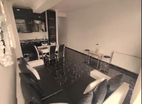 ქირავდება 2 ოთახიანი ბინა 70მ² 8/11 სართ თბილისი