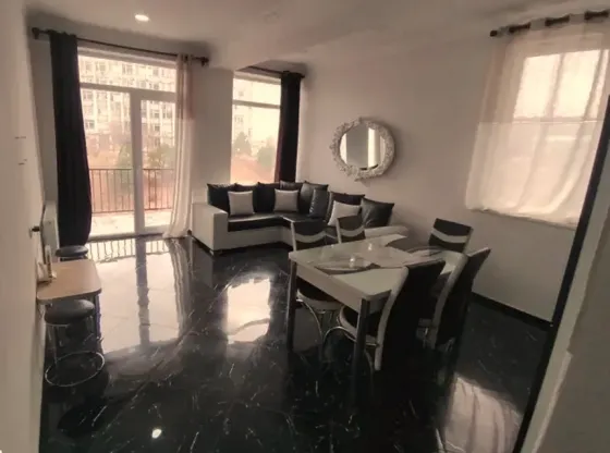 ქირავდება 2 ოთახიანი ბინა 70მ² 8/11 სართ თბილისი