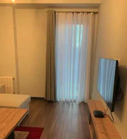 ქირავდება 2 ოთახიანი ბინა 50მ² 6/12 სართ თბილისი