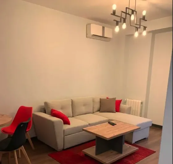 ქირავდება 2 ოთახიანი ბინა 50მ² 6/12 სართ თბილისი