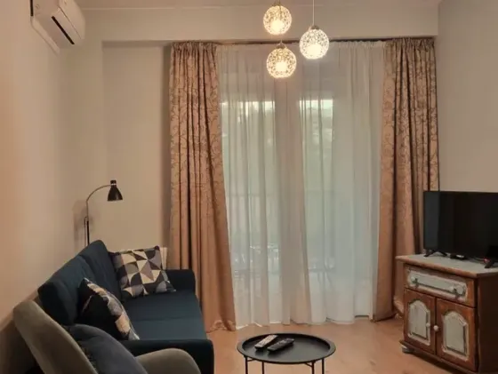 ქირავდება 2 ოთახიანი ბინა 55მ² 2/8 სართ თბილისი