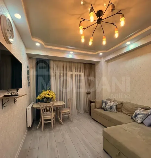 ქირავდება 2 ოთახიანი ბინა 60მ² 6/8 სართ თბილისი - photo 1