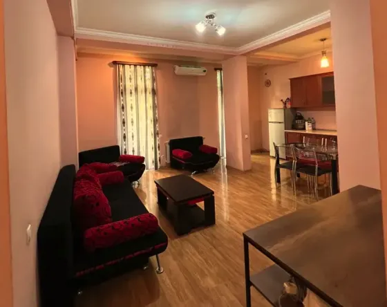 ქირავდება 2 ოთახიანი ბინა 60მ² 2/8 სართ თბილისი