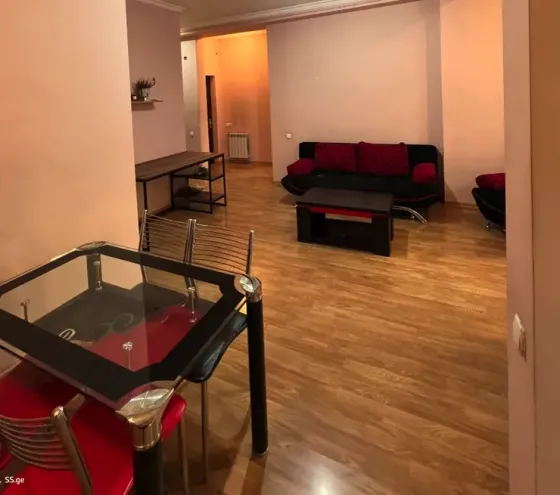 ქირავდება 2 ოთახიანი ბინა 60მ² 2/8 სართ თბილისი