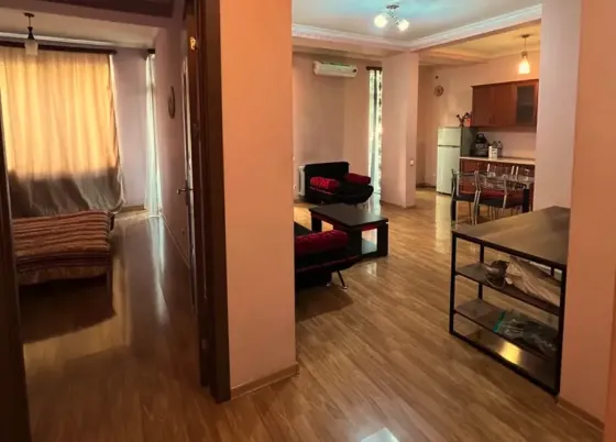 ქირავდება 2 ოთახიანი ბინა 60მ² 2/8 სართ თბილისი