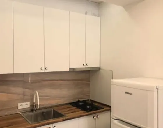 ქირავდება 2 ოთახიანი ბინა 48მ² 4/7 სართ თბილისი