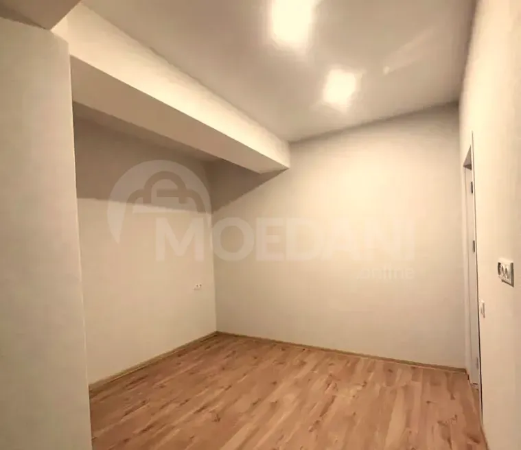 იყიდება 3 ოთახიანი ბინას 59მ² 4/10 სართ თბილისი - photo 8