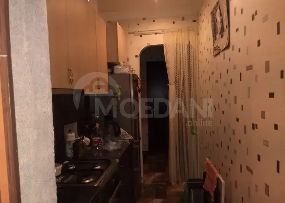 იყიდება 3 ოთახიანი ბინას 46მ² 8/10 სართ თბილისი - photo 2