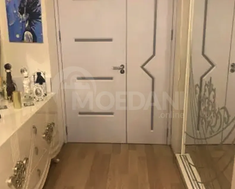 Продам 2-комн. квартиру 65м² 1/5 эт. Тбилиси - изображение 3