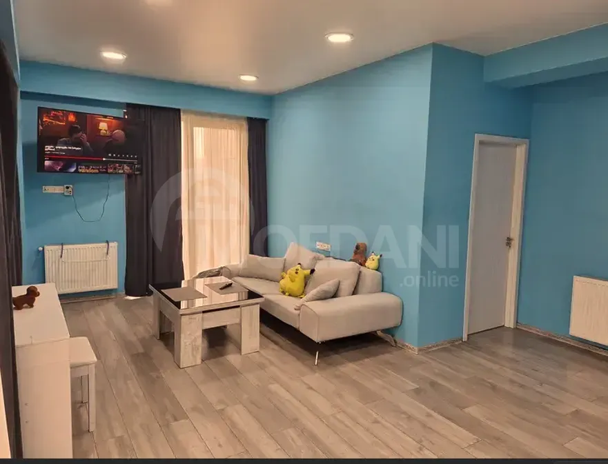 იყიდება 2 ოთახიანი ბინას 65მ² 4/8 სართ თბილისი - photo 1