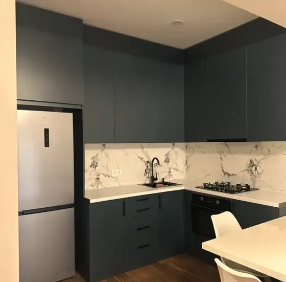 ქირავდება 2 ოთახიანი ბინა 55მ² 8/24 სართ თბილისი