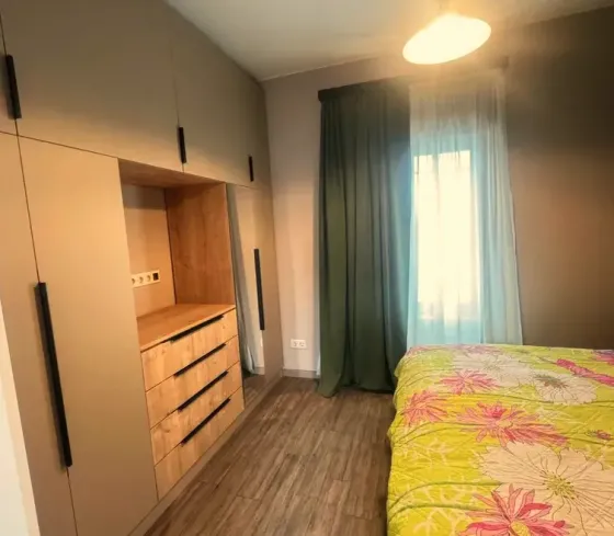 Сдам 2-комн. квартиру 50м² 3/3 эт. Тбилиси