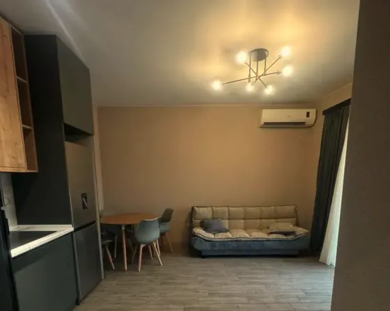 Сдам 2-комн. квартиру 50м² 3/3 эт. Тбилиси
