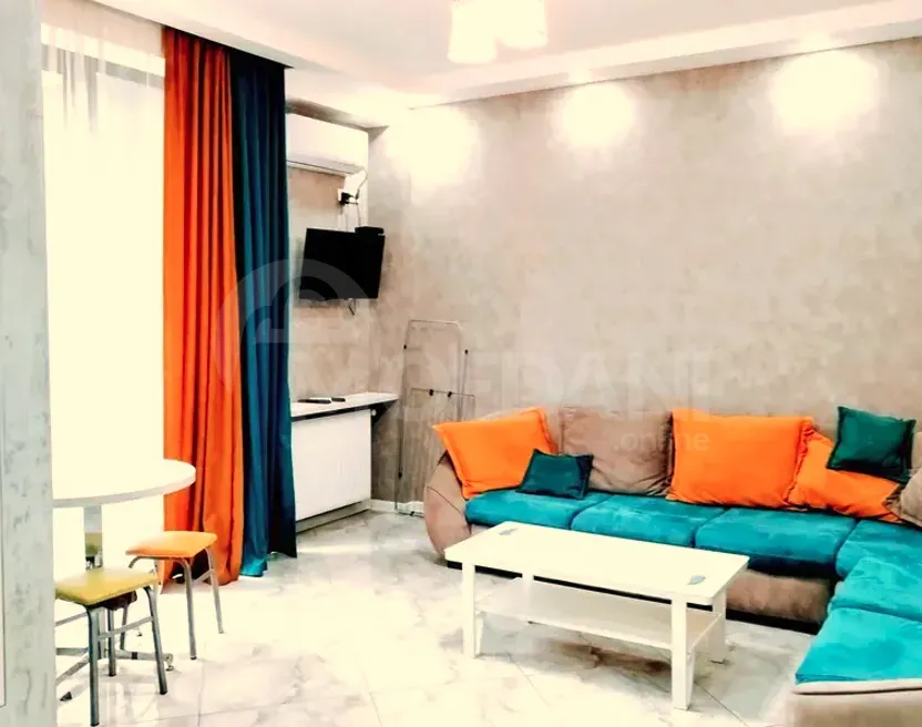 ქირავდება 2 ოთახიანი ბინა 47მ² 3/7 სართ თბილისი - photo 7