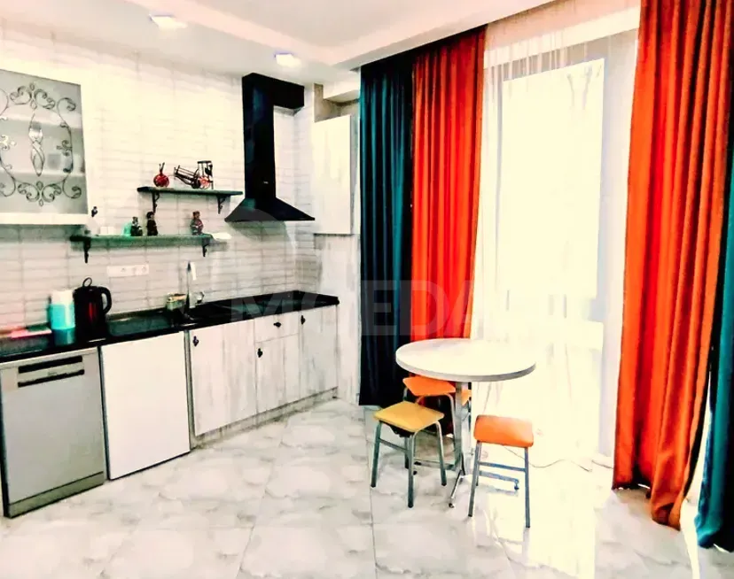 ქირავდება 2 ოთახიანი ბინა 47მ² 3/7 სართ თბილისი - photo 1