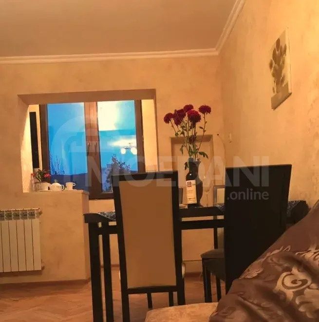 ქირავდება 2 ოთახიანი ბინა 45მ² 7/8 სართ თბილისი - photo 1