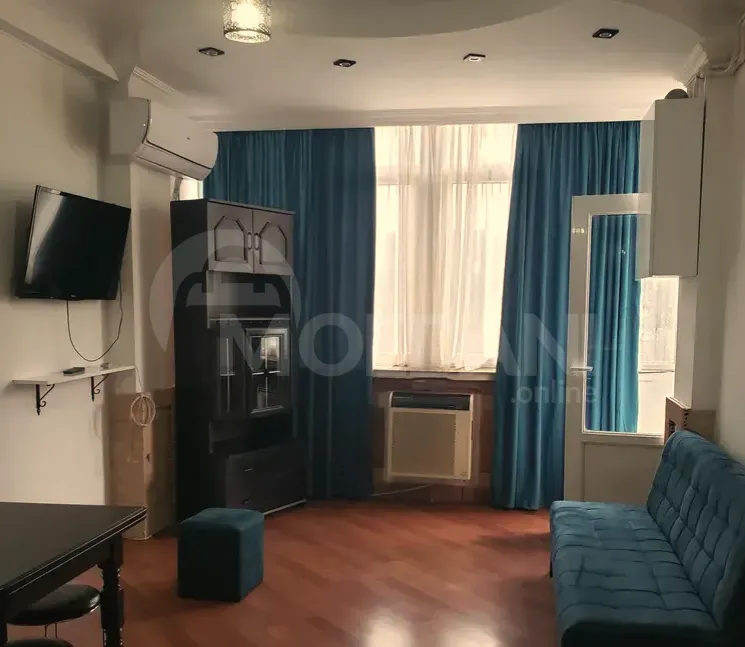 Сдам 3-комн. квартиру 51м² 6/7 эт. Тбилиси - изображение 1