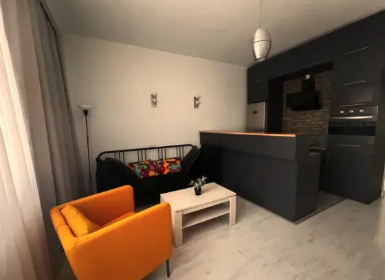 ქირავდება 2 ოთახიანი ბინა 62მ² 15/16 სართ თბილისი